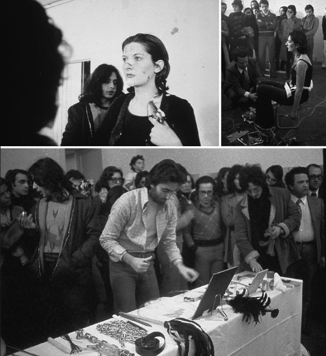 Μαρίνα Αμπράμοβιτς [Marina Abramović], Rhythm 0 [Ρυθμός 0], 1974, Studio Morra, Νάπολη. Επί έξι ώρες η καλλιτέχνιδα παρέμεινε παθητική ενώπιον του κοινού, το οποίο μπορούσε να χρησιμοποιήσει επάνω της εβδομήντα δύο αντικείμενα, από το ρόδο και το φτερό ως το νυστέρι και το οπλισμένο περίστροφο. Η αρχική παιγνιώδης διάθεση εξελίχθηκε σε σαδιστική επιθετικότητα.