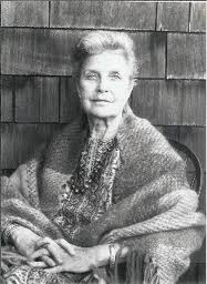 Η Mary Whitehouse, πρωτοπόρος της Αυθεντικής Κίνησης (Authentic Movement). Η προσέγγισή της επηρέασε σημαντικά τη θεωρία και την πρακτική της χοροθεραπείας.