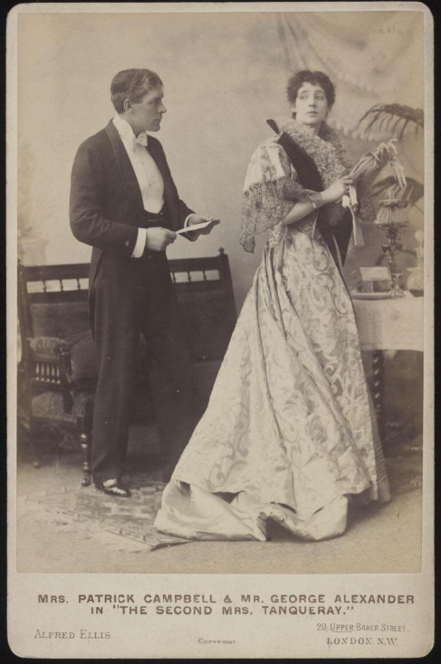 Η δεύτερη σύζυγος του κυρίου Τάνκερεϋ [The Second Mrs Tanqueray] του [[#Arthur Wing Pinero [Άρθουρ Ουίνγκ Πινέρο]#]] (1893), είναι ένα έργο θέσης, το οποίο δομείται βάσει του μοτίβου της «γυναίκας με παρελθόν».