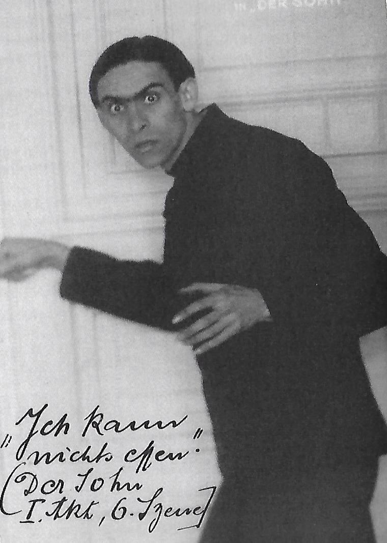Φωτογραφία του ηθοποιού [[#Ernst Deutsch [Ερνστ Ντόυτς]#]], πρωταγωνιστή στο εξπρεσιονιστικό έργο Ο Γυιός [Der Sohn] του [[#Walter Hasenclever [Βάλτερ Χάσενκλεβερ]#]],&nbsp;1916.
